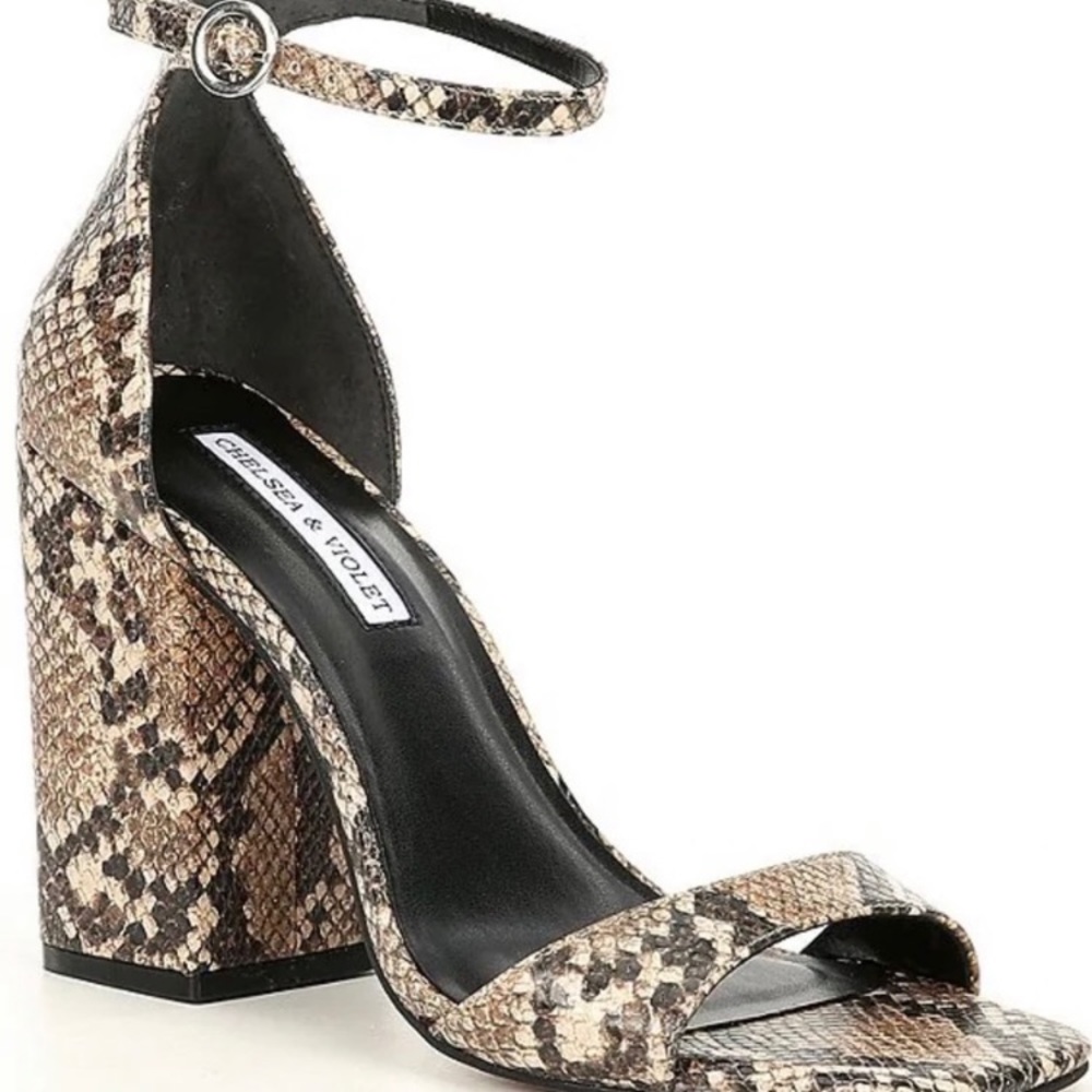 CHELSEA & VIOLET SNAKE PRINT BLOCK HEEL SANDALS
